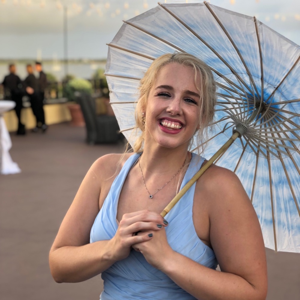 Meet your Posher, Brooke